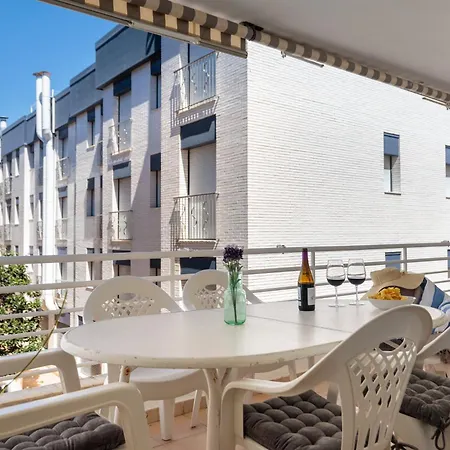 Lets Holidays White With Terrace, Ac, Parking, Near *