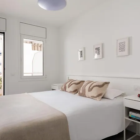 Lets Holidays White With Terrace, Ac, Parking, Near Appartement