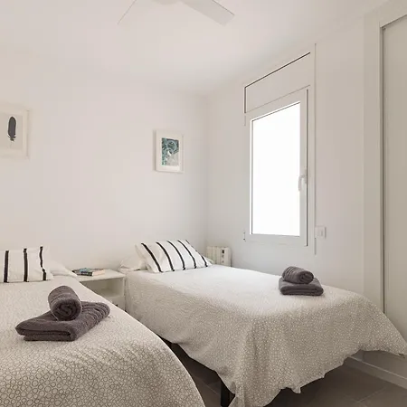 Appartement Lets Holidays White With Terrace, Ac, Parking, Near
